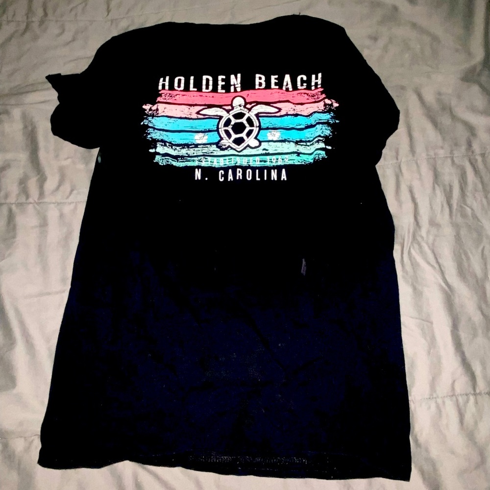 A black shirt in great condition and hardly worn!